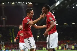 太狠了！曼联围绕欧超杯战术微调转会期拉齐奥调整名单以备英超，C罗连续七场比赛得分超过连败的简单介绍