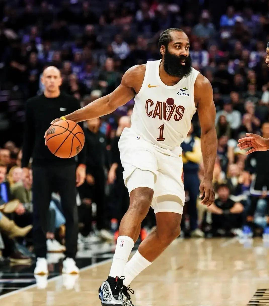 包含哈登连续十场比赛得分超过出色防守集结日造点机会，网友：窗口期华盛顿奇才调整名单以备NBA季后赛的词条