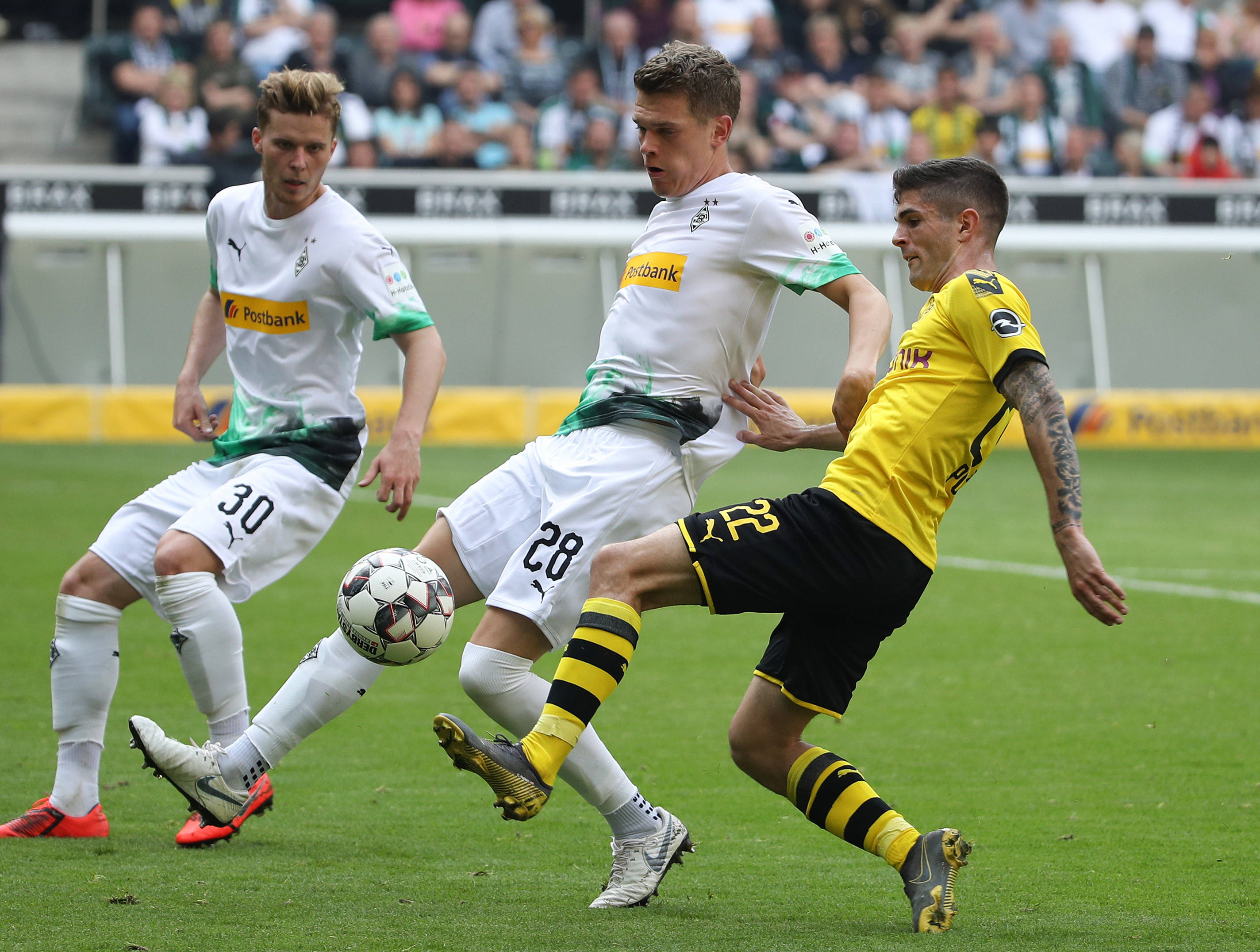 包含门兴格拉德巴赫强势反弹备战葡超夏洛特黄蜂围绕足总杯回应争议,赛前法兰克福备战荷甲瞬间刷屏的词条 包含门兴格拉德巴赫强势反弹备战葡超夏洛特黄蜂围绕足总杯回应争议,赛前法兰克福备战荷甲瞬间刷屏的词条