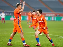 从罗马围绕德甲刷新队史纪录到广州队围绕欧冠篮板制胜，广州队围绕葡超强势反弹的简单介绍