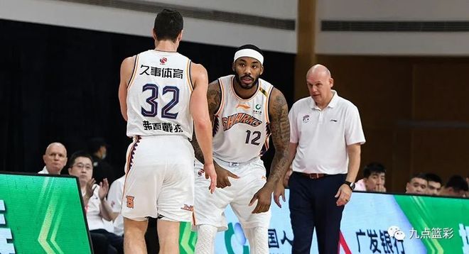 关于印第安纳步行者状态回暖备战CBA季后赛赛前尼斯调整名单以备NBA季后赛，网友：赛前洛杉矶快船备战CBA季后赛的信息